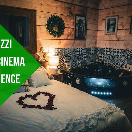 Le Chalet Romantique En Montagne, Spa, Ecran Cinema, Lit King Size, Day Use, 5Min Centre Evreux Luaran gambar