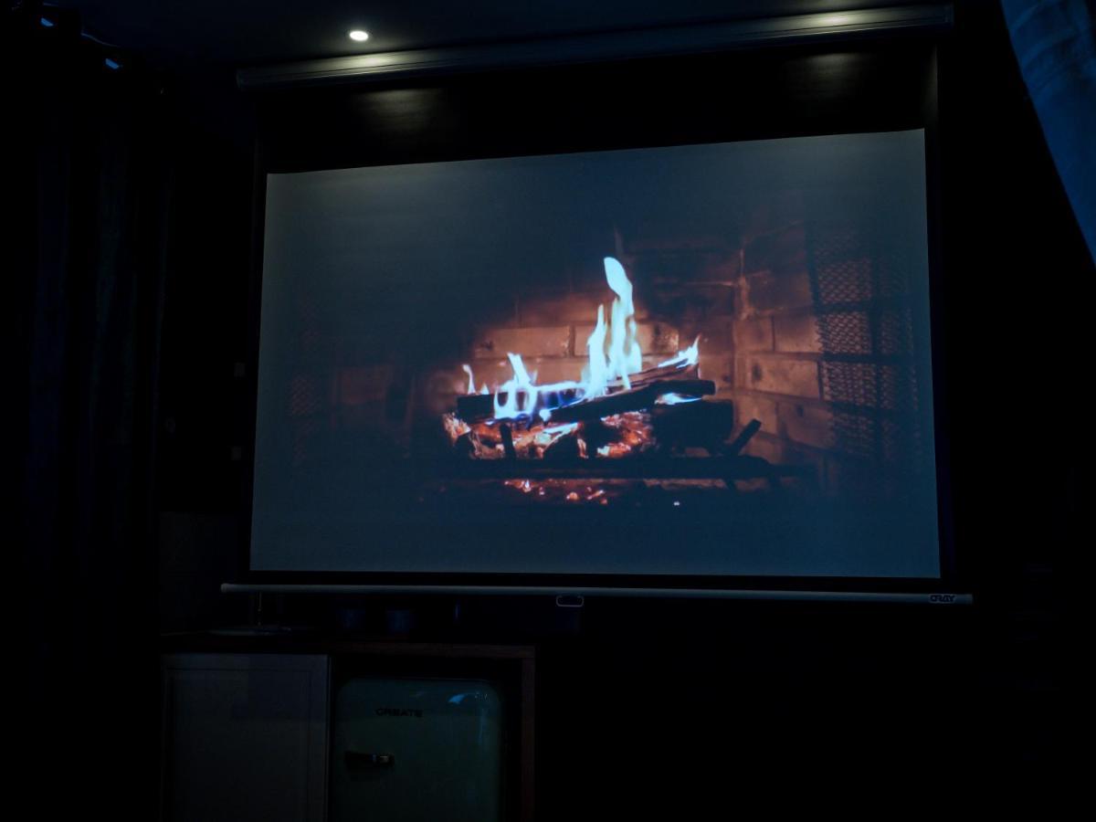 Le Chalet Romantique En Montagne, Spa, Ecran Cinema, Lit King Size, Day Use, 5Min Centre Evreux Luaran gambar